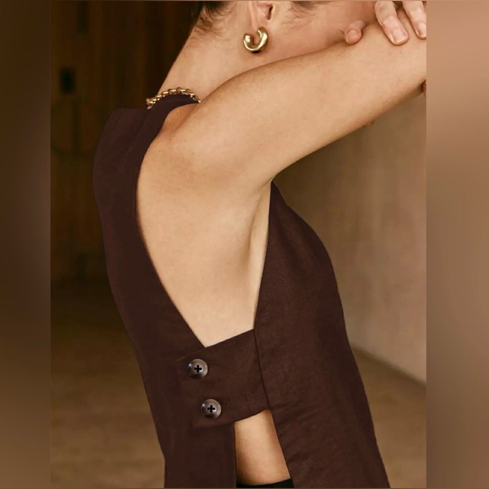 Commense Brown Sleeveless Buttoned
Vented Vest and Shorts Set - Picture 2 of 2